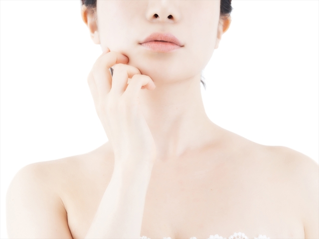 女性の肩ライン写真