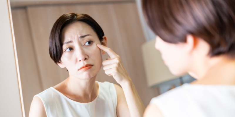 赤みが気になる女性
