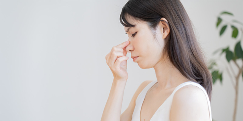 鼻プロテーゼの長期経過で起こり得る変化が気になる女性