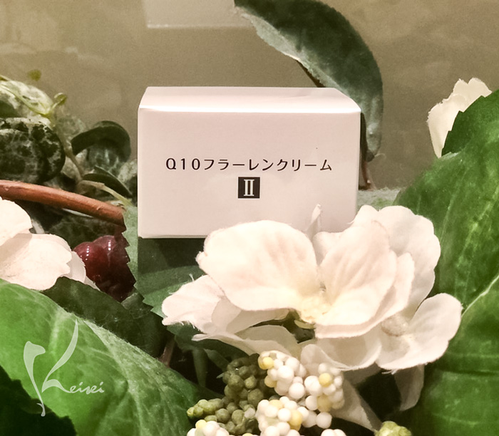 Q10フラーレンクリームⅡの外箱の画像